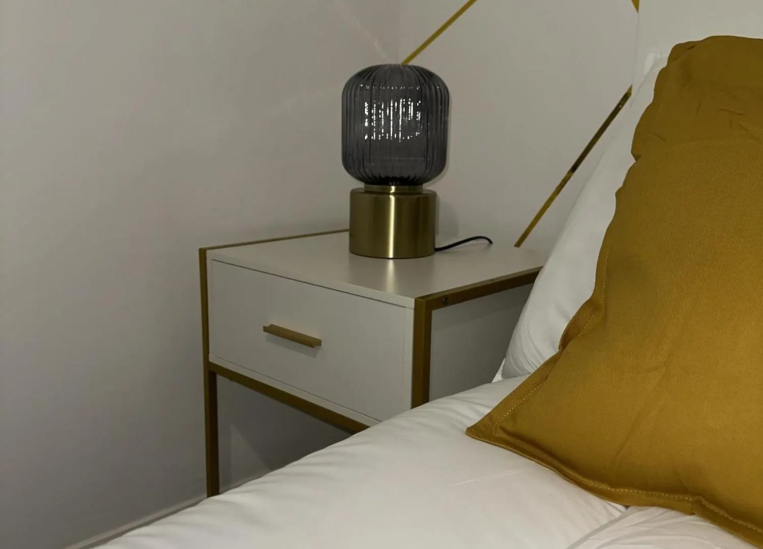 度假居 Cozy 2 Bed Home In Ilford- Contractors & Groups Welcome 伦敦